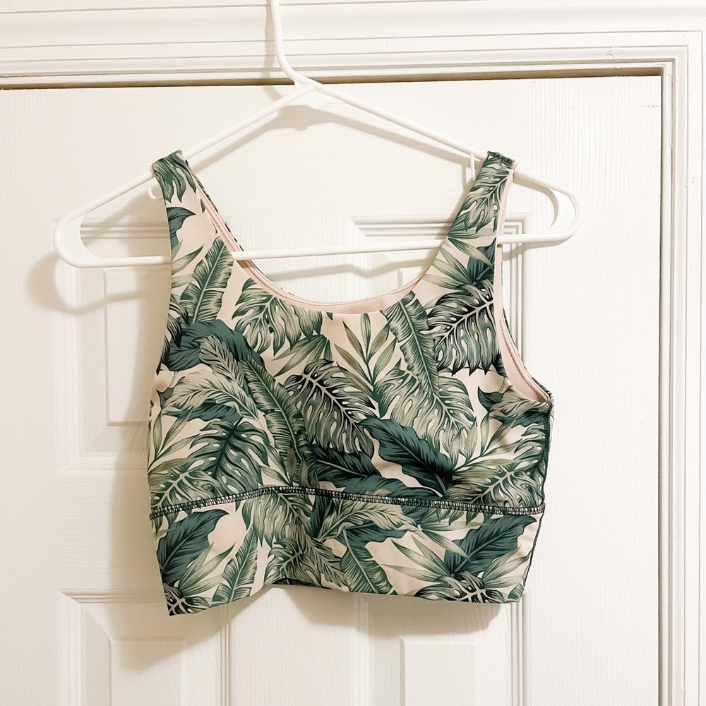 DYI elevate size Large palm tree sports bra 🌴🤍